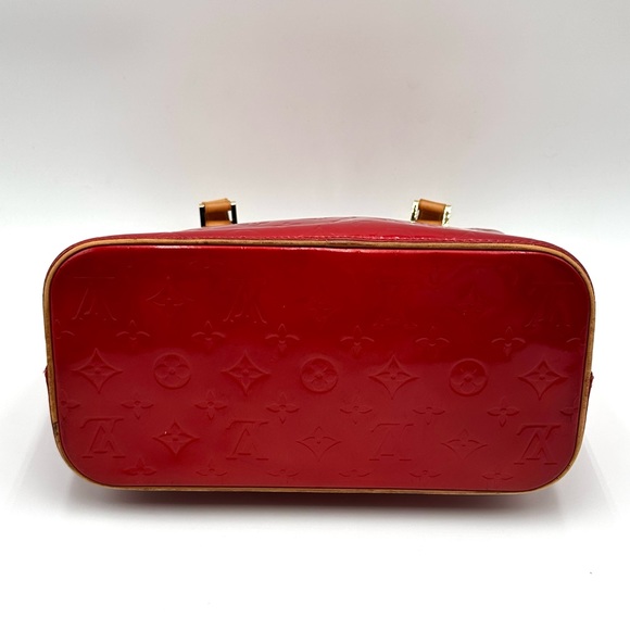 Authentic Louis Vuitton Red Houston Vernis Leather Tote Bag - Picture 13 of 16